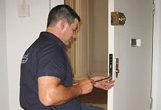 Safe Key Locksmith Service Belleville, MI 734-221-3420 - locksmith-6
